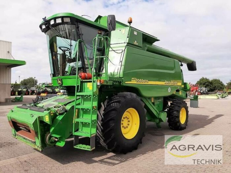 Mähdrescher des Typs John Deere 9560 WTS, Gebrauchtmaschine in Calbe / Saale (Bild 1)