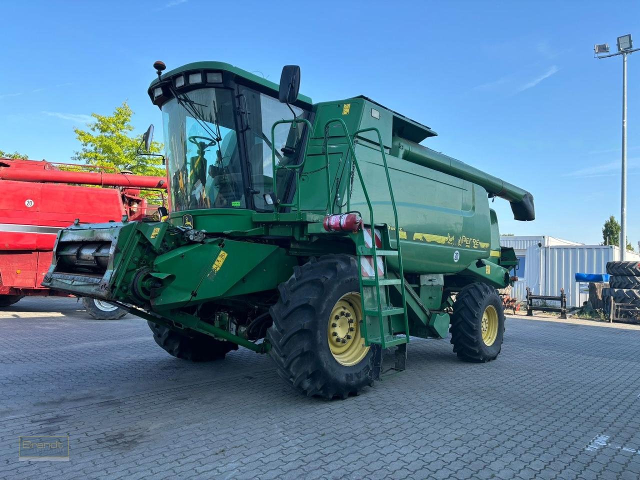 Mähdrescher des Typs John Deere 9640 WTS, Gebrauchtmaschine in Oyten (Bild 1)