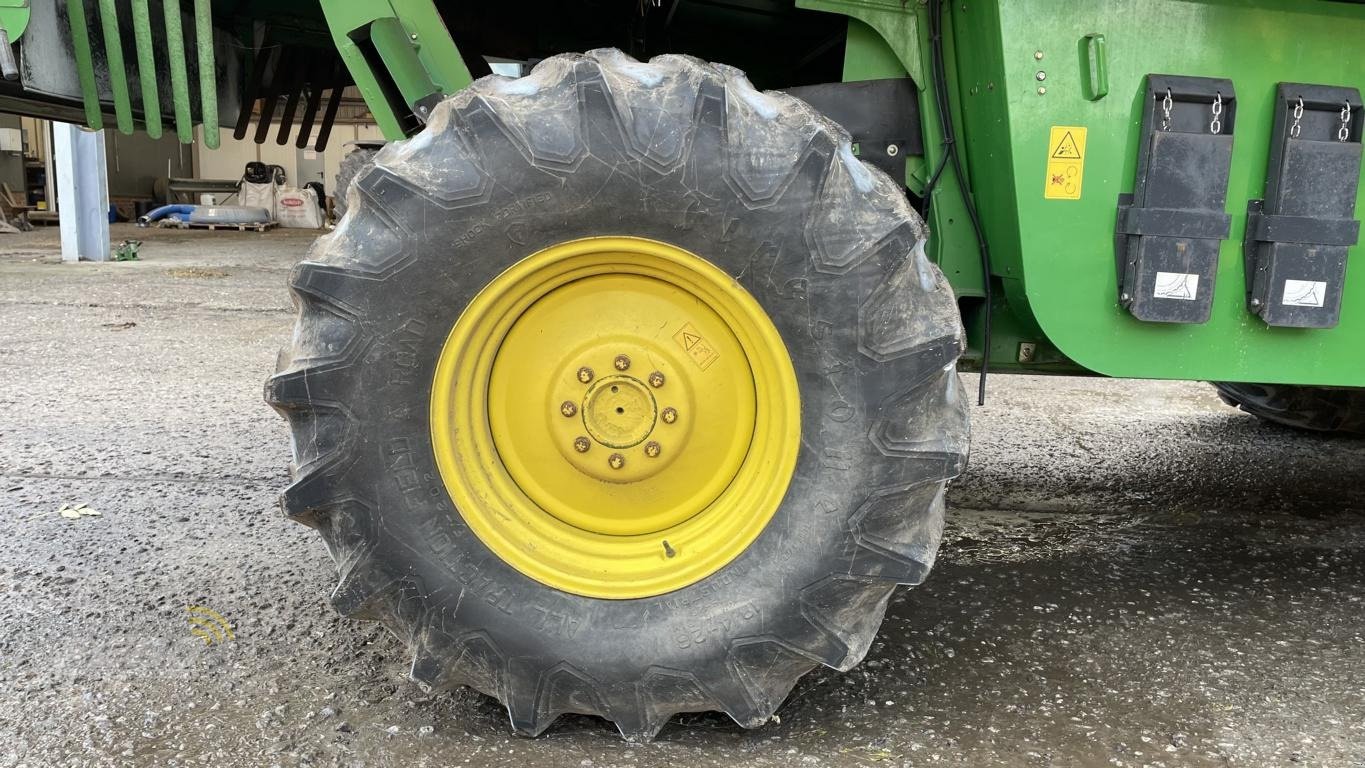 Mähdrescher типа John Deere 9660I WTS, Gebrauchtmaschine в Aurich (Фотография 11)