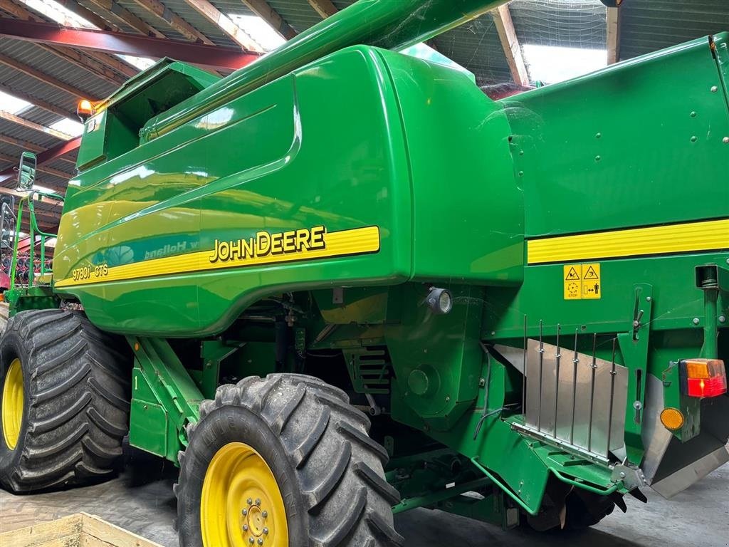 Mähdrescher tip John Deere 9780i CTS INCL John Deere 630 RX skærebord og Fasterholt vogn. Ring til Ulrik pa 40255544. Jeg snakker Jysk, tysk og engelsk., Gebrauchtmaschine in Kolding (Poză 1)