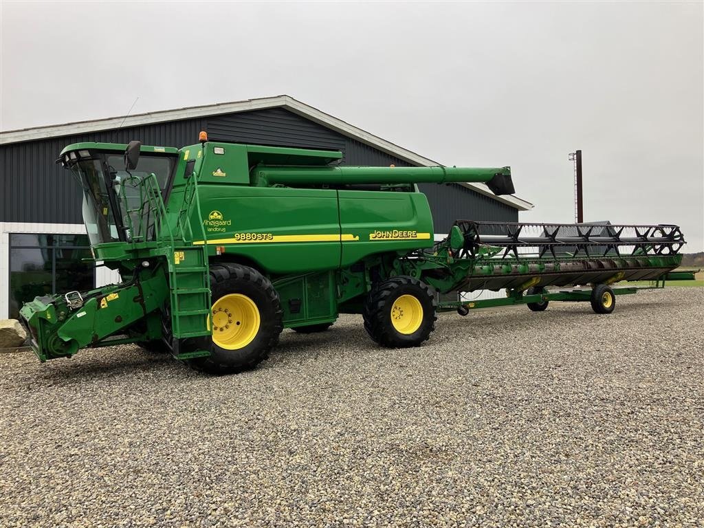 Mähdrescher of the type John Deere 9880 STS, Gebrauchtmaschine in Thorsø (Picture 8)