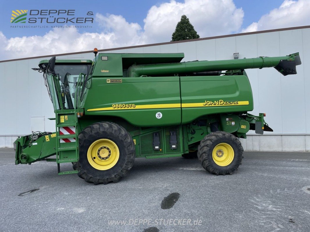 Mähdrescher des Typs John Deere 9880STS mit 625R, Gebrauchtmaschine in Rietberg (Bild 17)