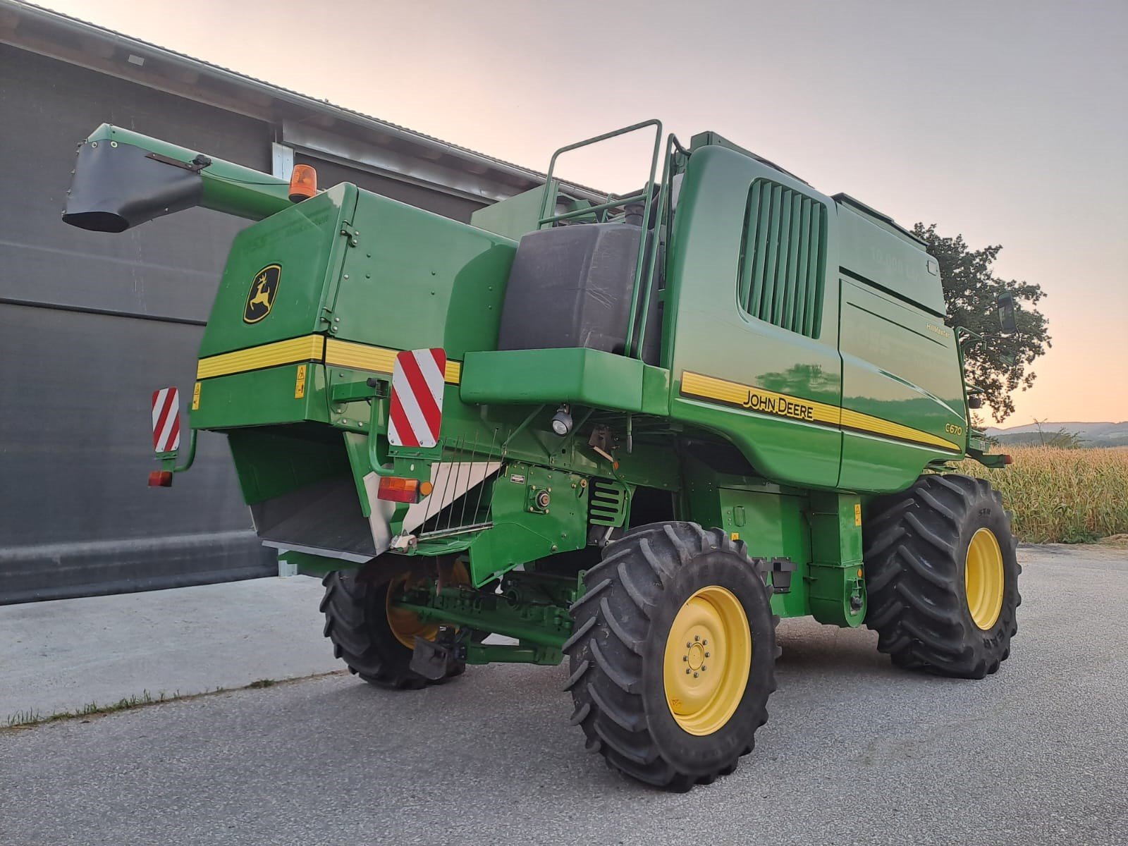 Mähdrescher от тип John Deere C670i HM, Gebrauchtmaschine в Alberndorf (Снимка 2)