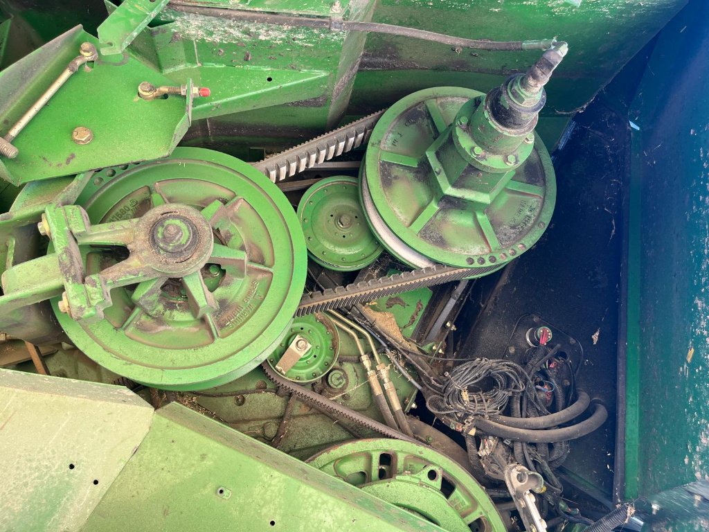 Mähdrescher du type John Deere CTS Hill Master, Gebrauchtmaschine en Marolles (Photo 11)