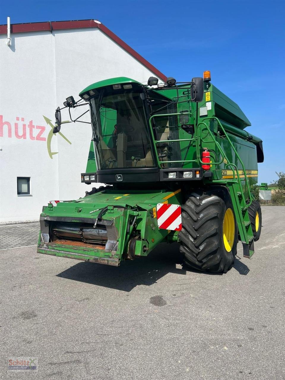 Mähdrescher Türe ait John Deere Mähdrescher 2256 Hillmaster, Gebrauchtmaschine içinde Schierling (resim 1)