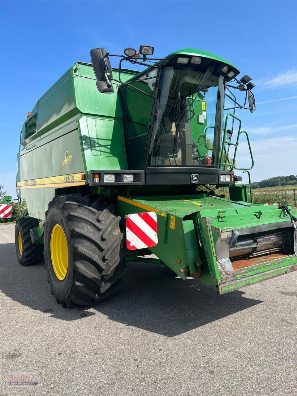 Mähdrescher Türe ait John Deere Mähdrescher 2256 Hillmaster, Gebrauchtmaschine içinde Schierling (resim 7)