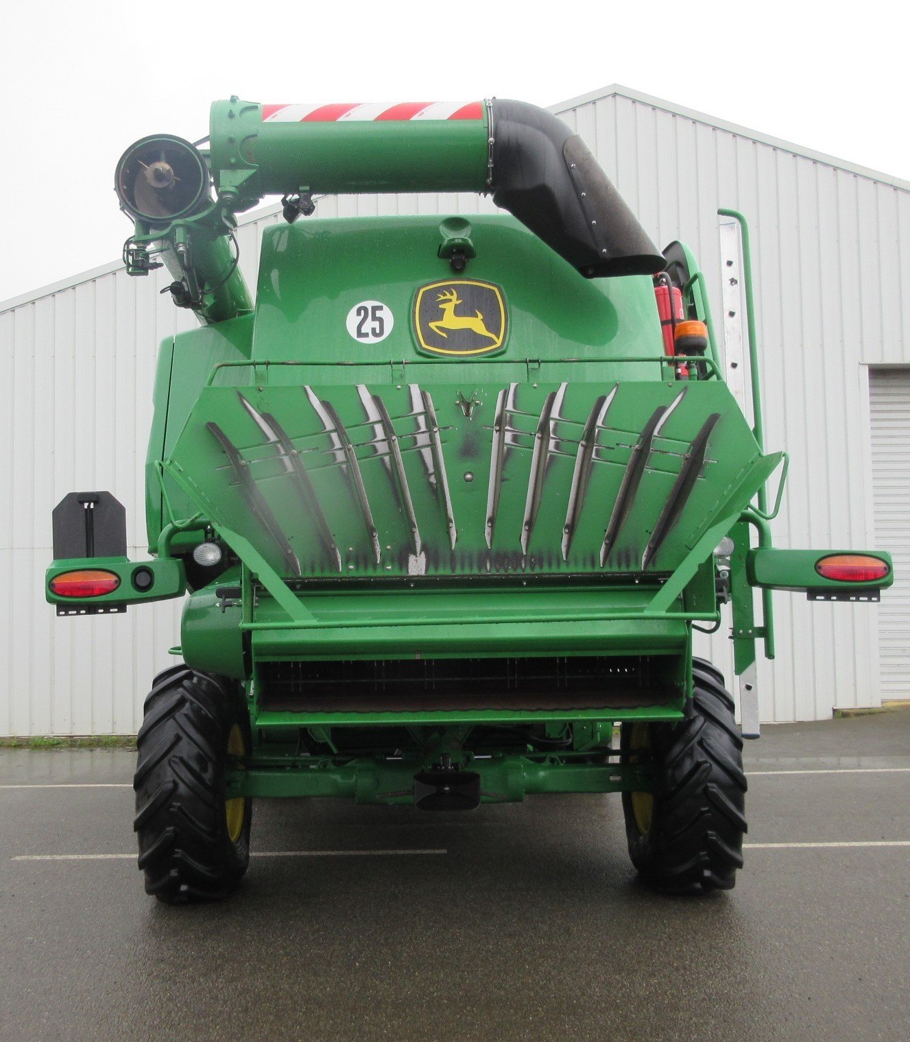 Mähdrescher of the type John Deere MB J-D T670 I HILLMASTER, Gebrauchtmaschine in PLOUIGNEAU (Picture 3)