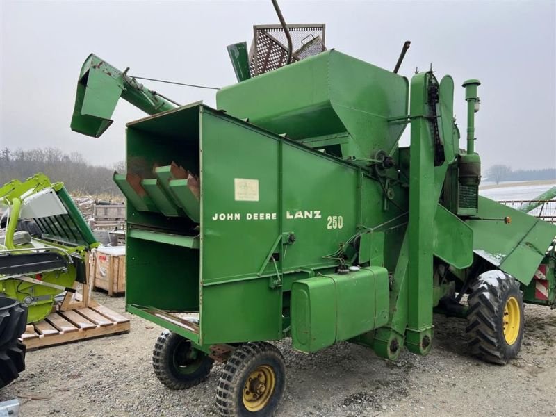 Mähdrescher typu John Deere MD 250 S, Gebrauchtmaschine v Arnstorf (Obrázek 4)