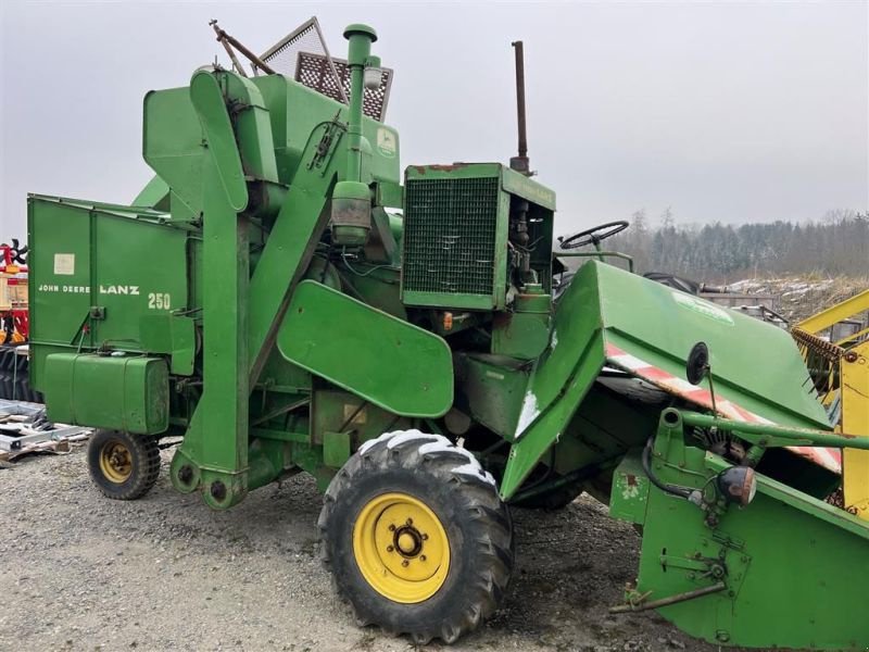 Mähdrescher del tipo John Deere MD 250 S, Gebrauchtmaschine In Arnstorf (Immagine 3)