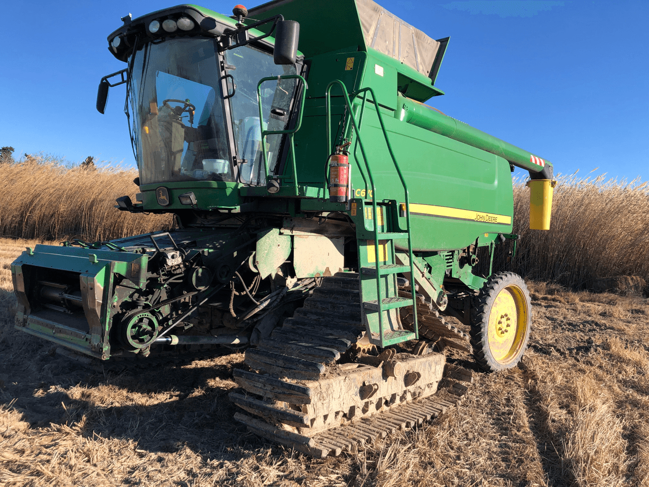 Mähdrescher tip John Deere MOISSONNEUSE BATTEUSE C 670, Gebrauchtmaschine in SAINT ANDIOL (Poză 2)