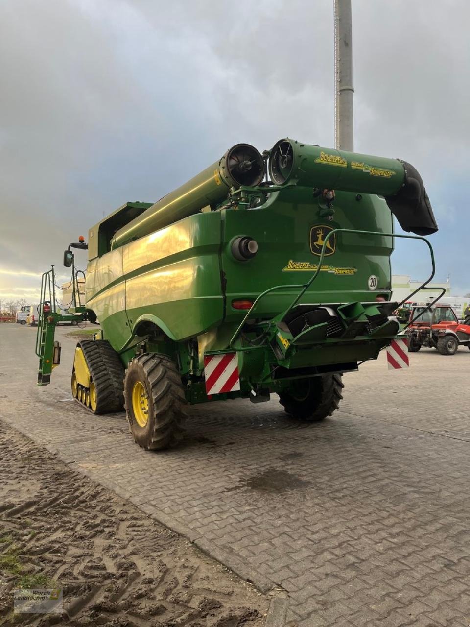 Mähdrescher of the type John Deere S 680 i Track, Gebrauchtmaschine in Schora (Picture 8)