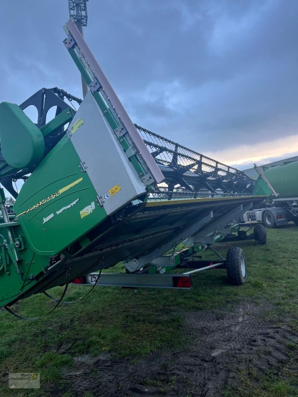 Mähdrescher of the type John Deere S 680 i Track, Gebrauchtmaschine in Schora (Picture 27)