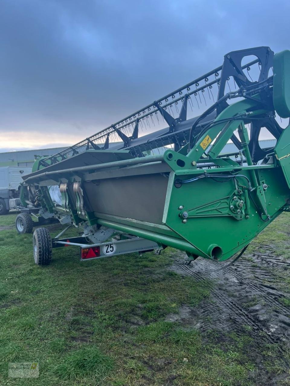 Mähdrescher of the type John Deere S 680 i Track, Gebrauchtmaschine in Schora (Picture 29)