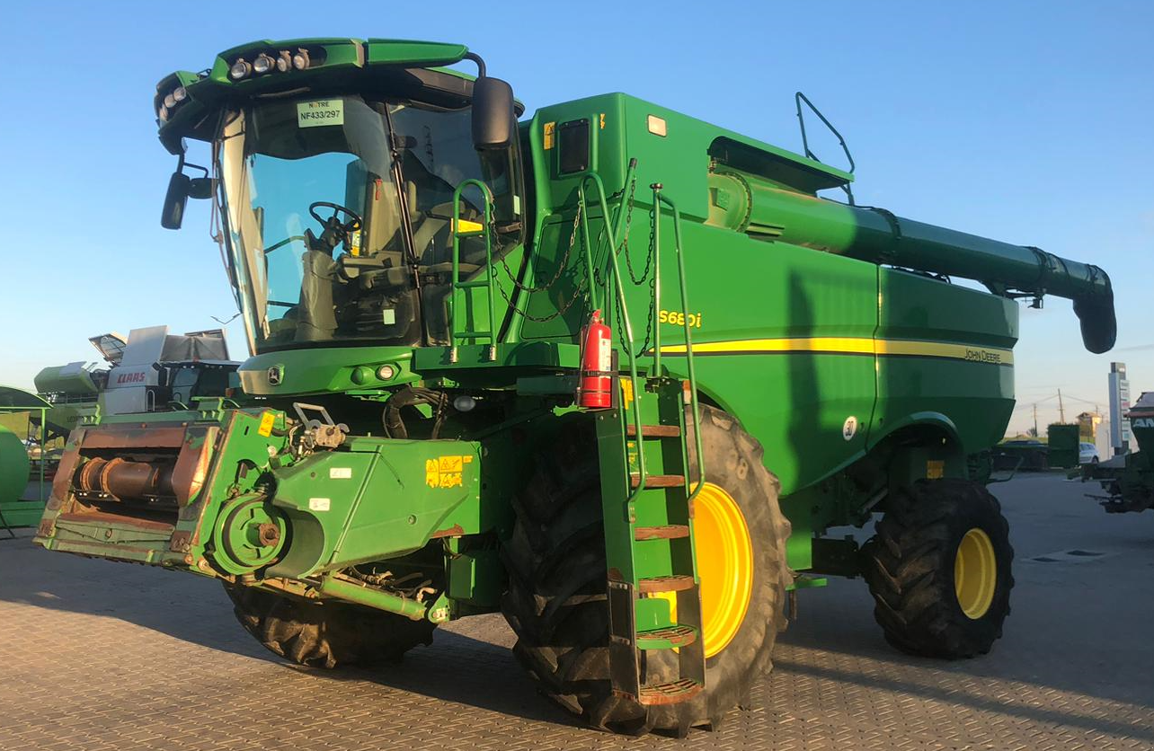 Mähdrescher a típus John Deere S 680 i, Gebrauchtmaschine ekkor: Orţişoara (Kép 1)