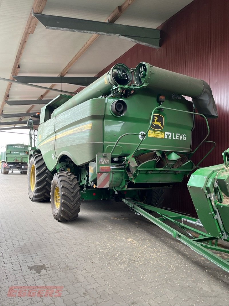 Mähdrescher van het type John Deere S 685i, Gebrauchtmaschine in Suhlendorf (Foto 9)