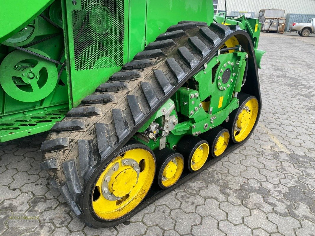 Mähdrescher a típus John Deere S 690i Raupe - Modelljahr 2013, Gebrauchtmaschine ekkor: Mühlengeez (Kép 11)