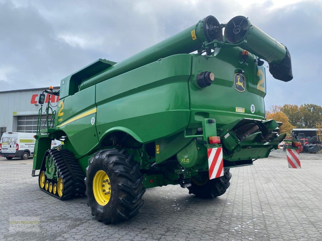 Mähdrescher a típus John Deere S 690i Raupe - Modelljahr 2013, Gebrauchtmaschine ekkor: Mühlengeez (Kép 7)