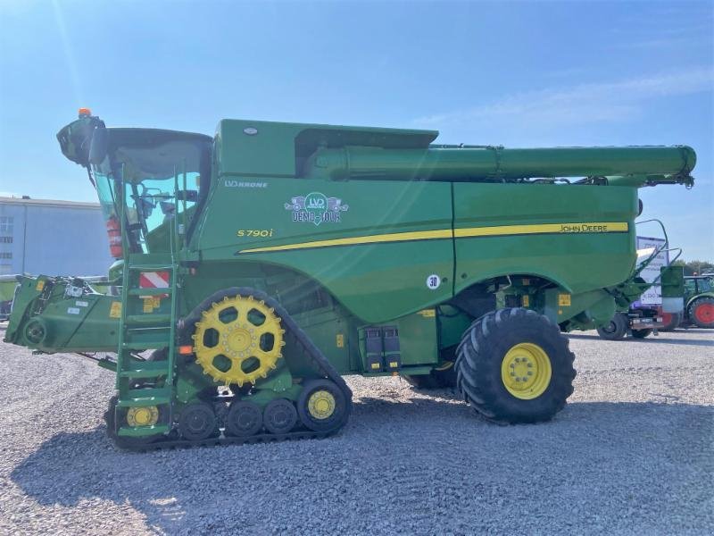 Mähdrescher of the type John Deere S 790 T4, Gebrauchtmaschine in Landsberg (Picture 8)