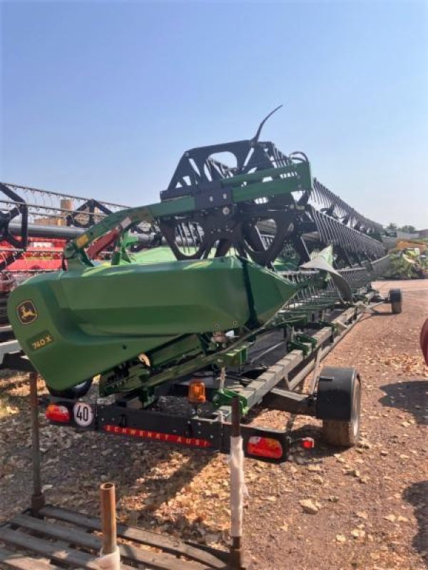 Mähdrescher van het type John Deere S 790 T4, Gebrauchtmaschine in Landsberg (Foto 13)