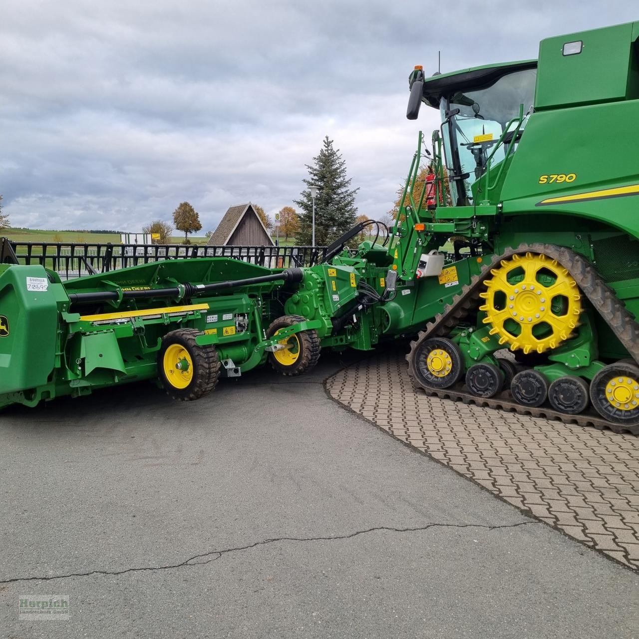 Mähdrescher du type John Deere S 790, Gebrauchtmaschine en Drebach (Photo 15)