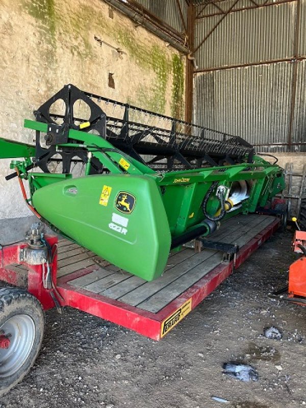 Mähdrescher tip John Deere S560, Gebrauchtmaschine in PITHIVIERS Cedex (Poză 4)