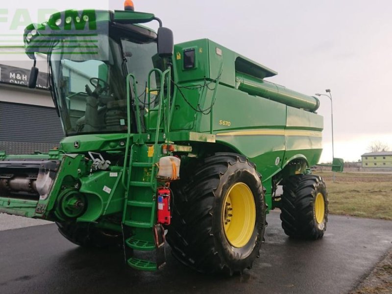 Mähdrescher del tipo John Deere s670 4wd + macdon fd75, Gebrauchtmaschine en ILZ (Imagen 1)