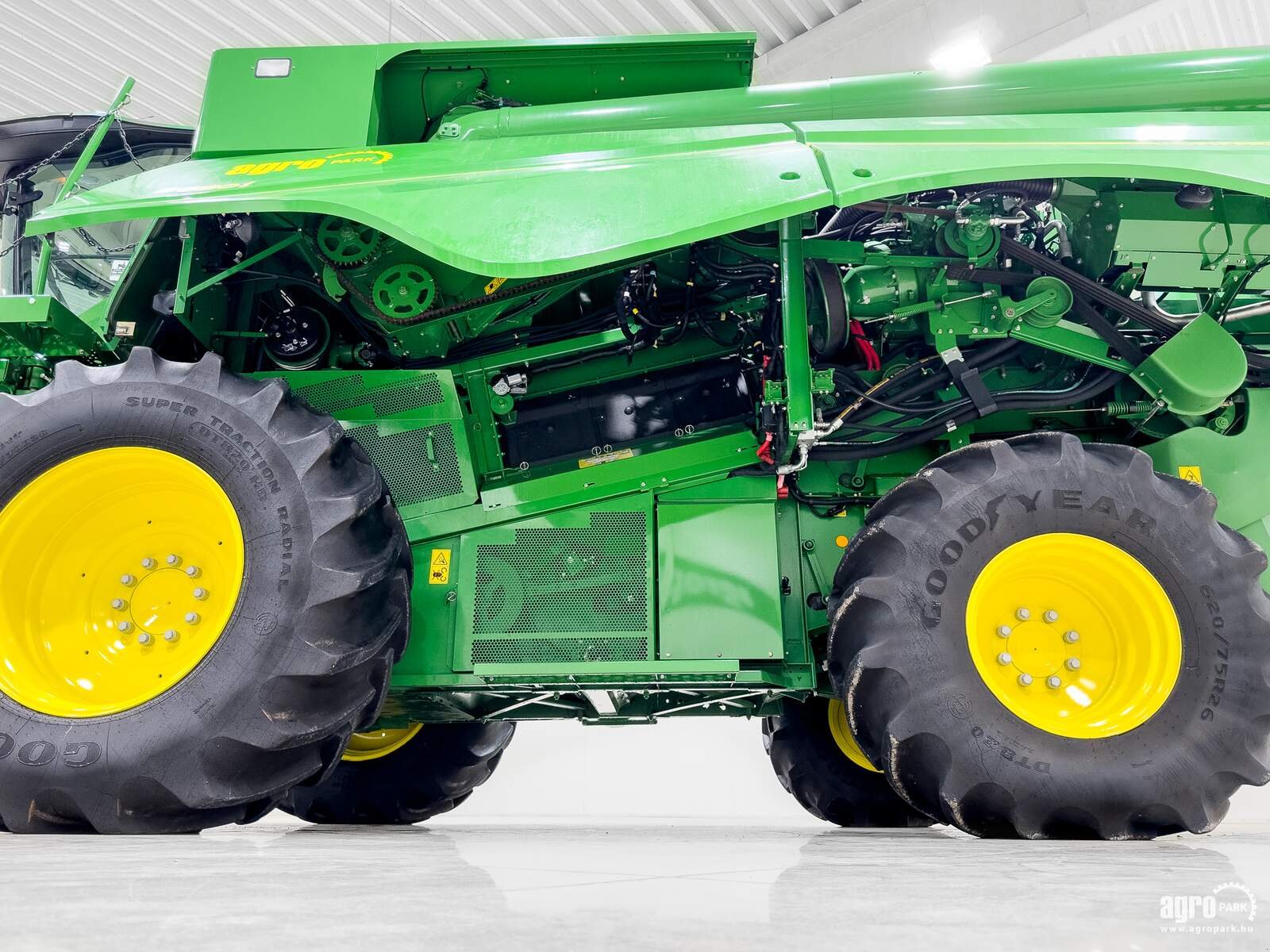 Mähdrescher от тип John Deere S680i , Gebrauchtmaschine в Csengele (Снимка 7)