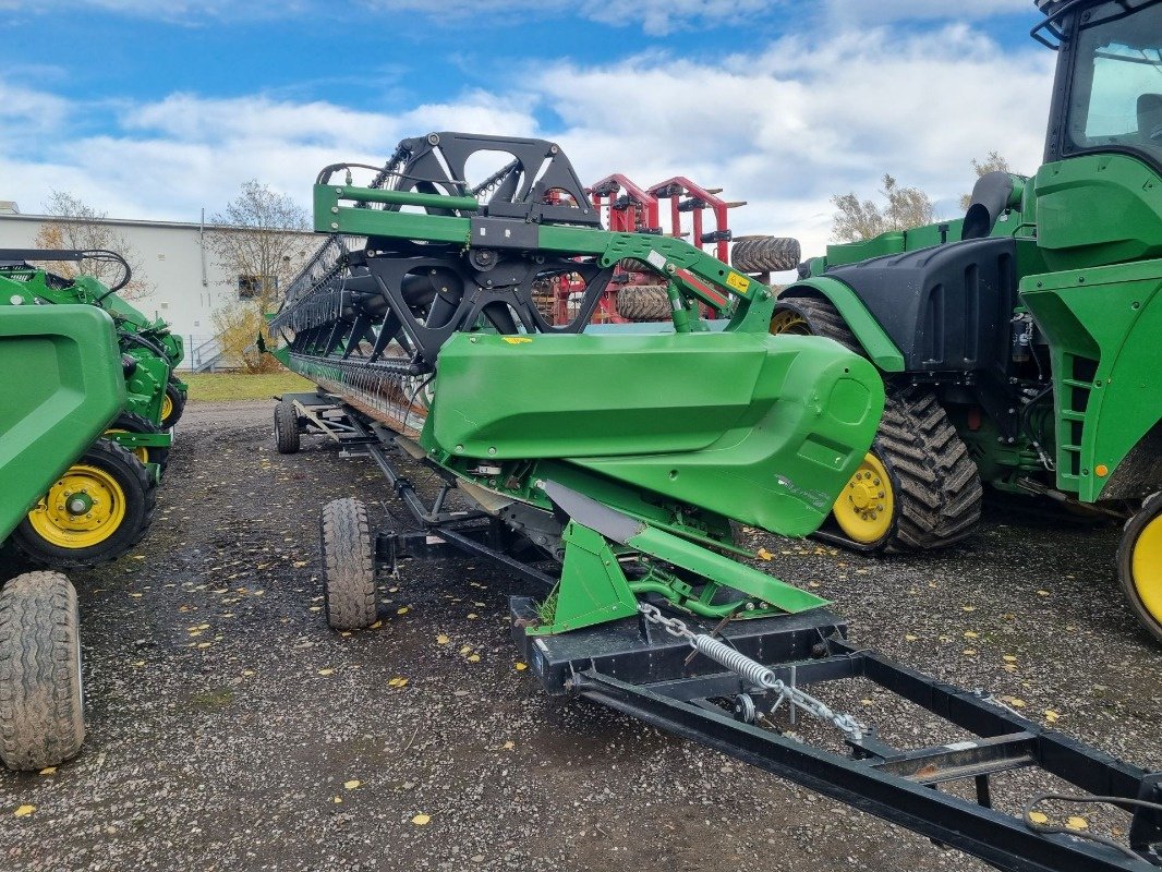 Mähdrescher van het type John Deere S685i MY16 ProD 20, Gebrauchtmaschine in Neubrandenburg (Foto 17)