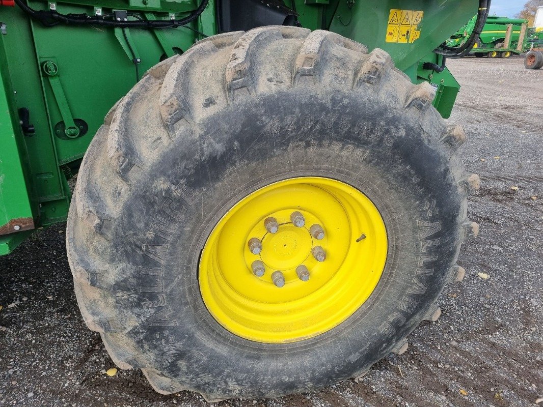 Mähdrescher van het type John Deere S685i MY16 ProD 20, Gebrauchtmaschine in Neubrandenburg (Foto 14)