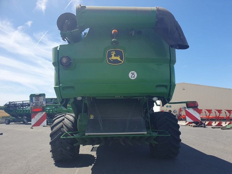 Mähdrescher tip John Deere S690, Gebrauchtmaschine in PITHIVIERS Cedex (Poză 5)