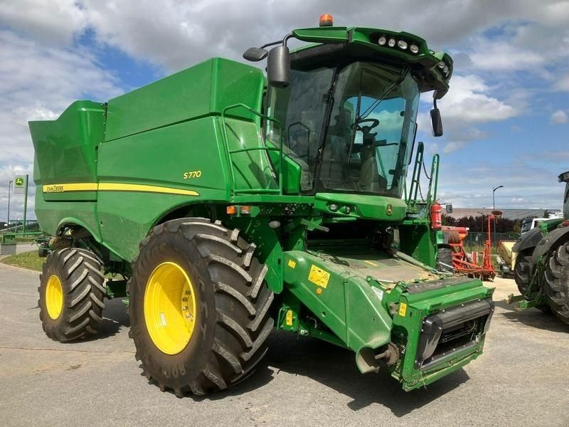 Mähdrescher van het type John Deere S770, Gebrauchtmaschine in Warszawa (Foto 2)