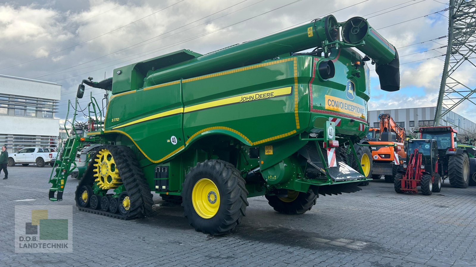 Mähdrescher del tipo John Deere S770i, Gebrauchtmaschine In Regensburg (Immagine 9)