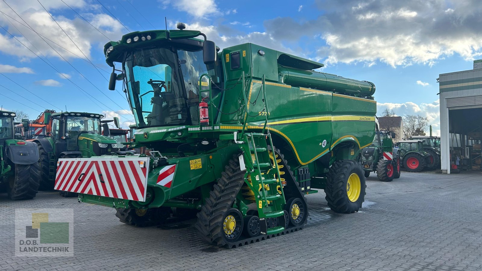 Mähdrescher del tipo John Deere S770i, Gebrauchtmaschine In Regensburg (Immagine 10)