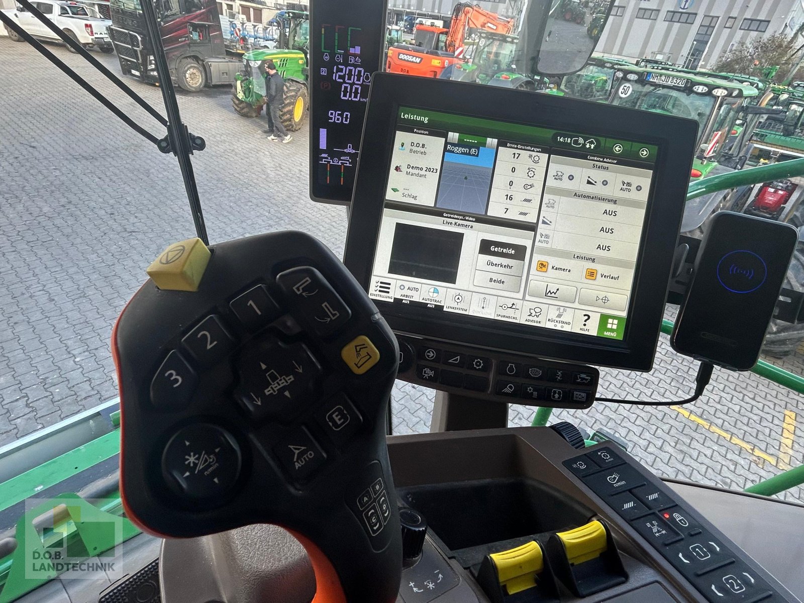 Mähdrescher del tipo John Deere S770i, Gebrauchtmaschine In Regensburg (Immagine 14)