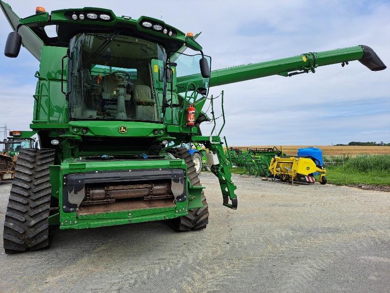 Mähdrescher tip John Deere S780, Gebrauchtmaschine in VOUZIERS (Poză 2)