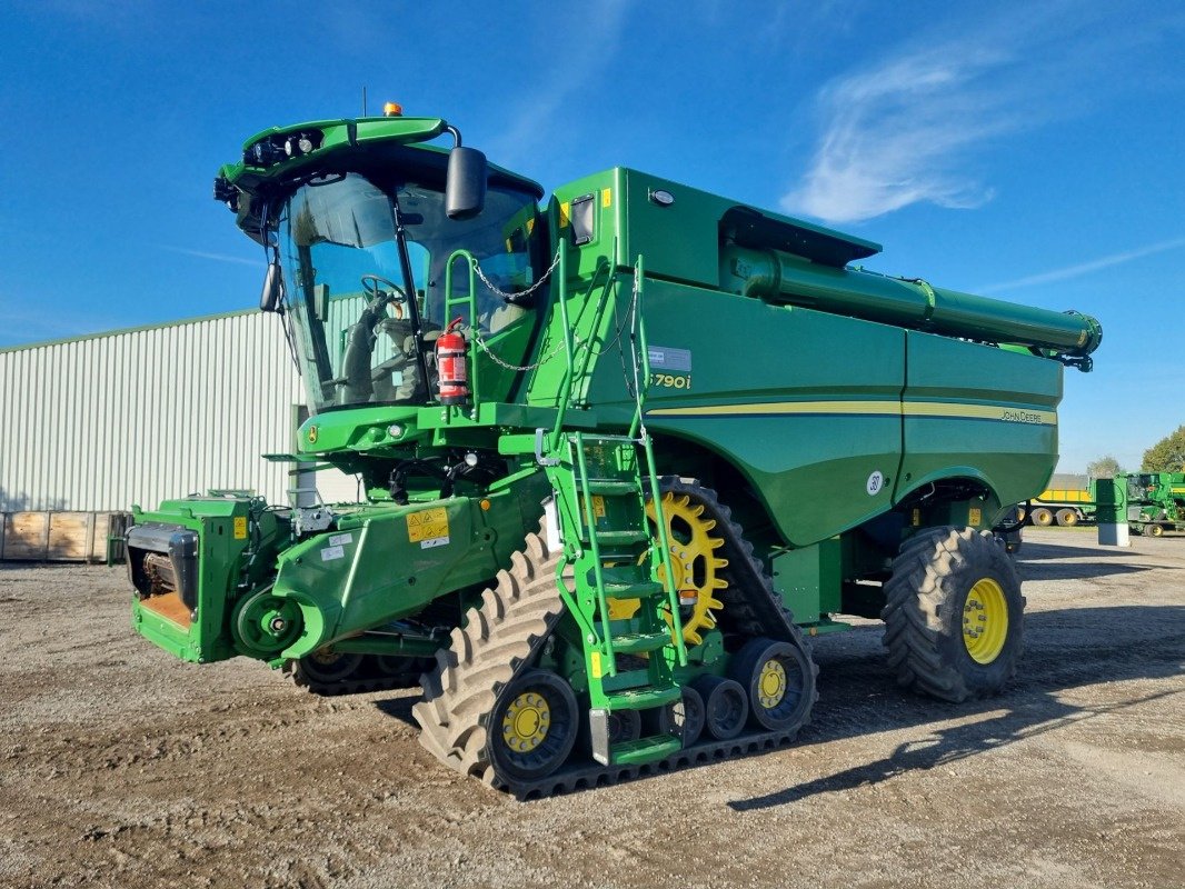 Mähdrescher типа John Deere S790 MY23 ProD 30, Gebrauchtmaschine в Neubrandenburg (Фотография 1)