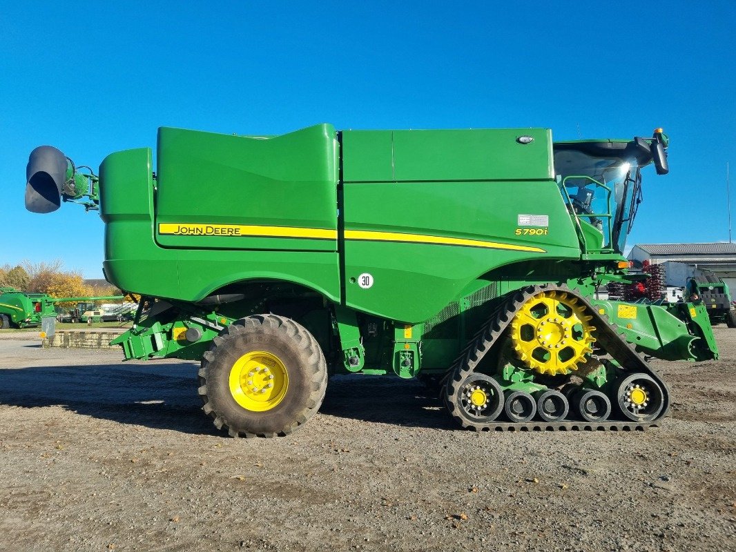 Mähdrescher типа John Deere S790 MY24 ProD 30, Gebrauchtmaschine в Neubrandenburg (Фотография 7)