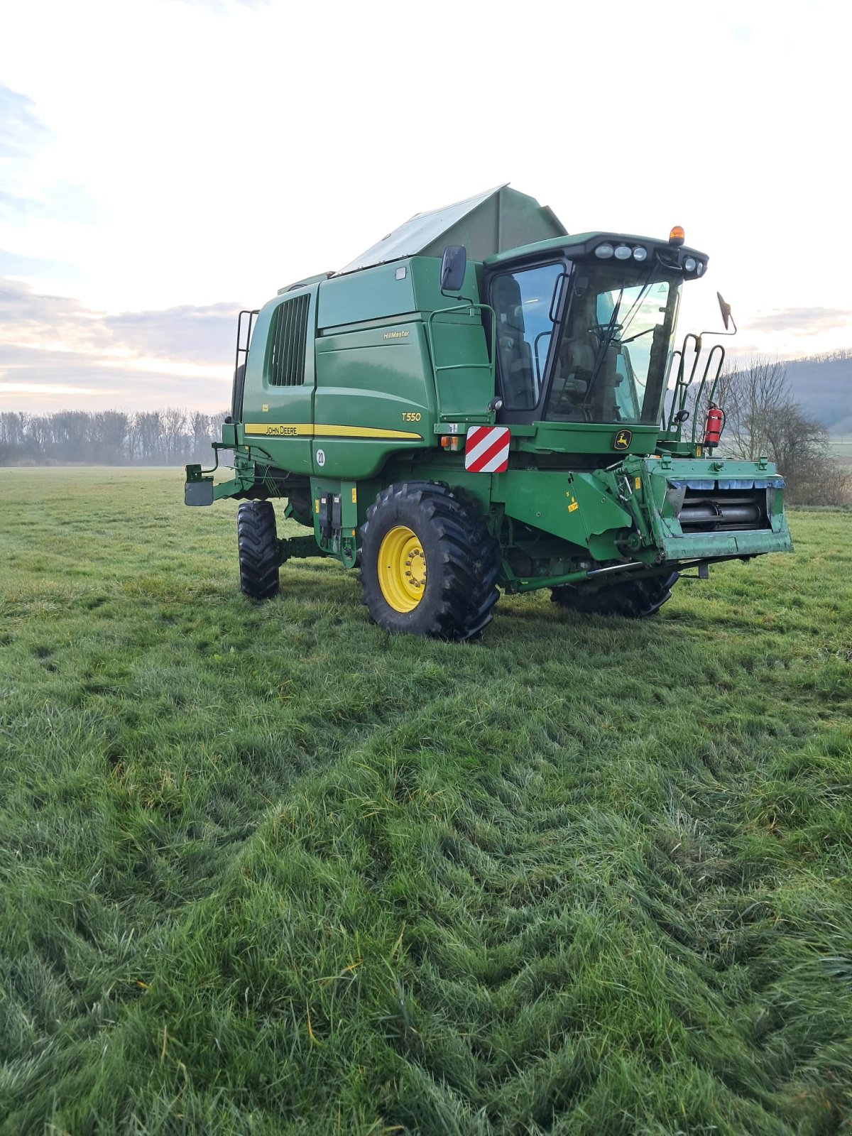 Mähdrescher of the type John Deere T 550 HM, Gebrauchtmaschine in Bad Sobernheim (Picture 3)