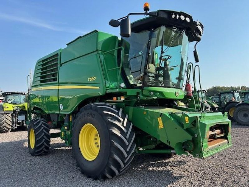 Mähdrescher typu John Deere T 550, Gebrauchtmaschine w Landsberg