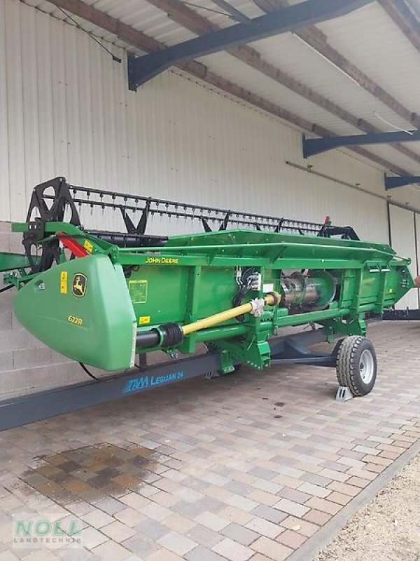 Mähdrescher of the type John Deere T 550i HM, Gebrauchtmaschine in Limburg (Picture 13)