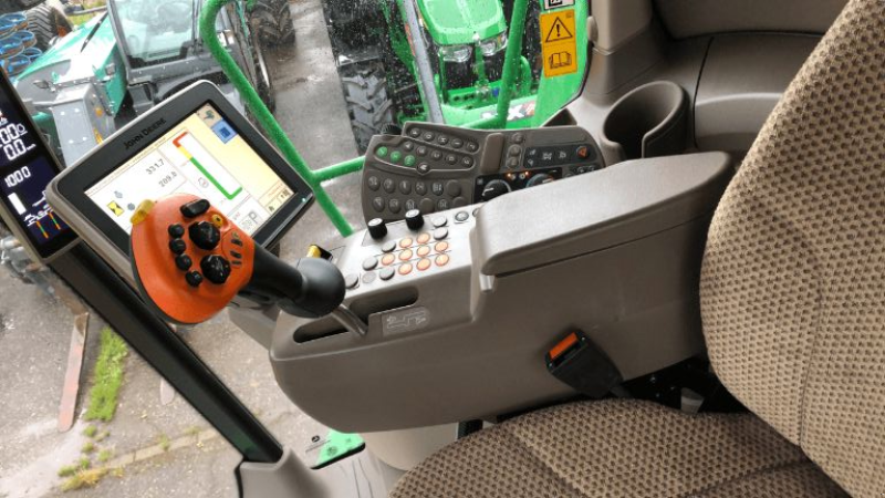 Mähdrescher des Typs John Deere T 560 Hillmaster, Gebrauchtmaschine in azerailles (Bild 7)