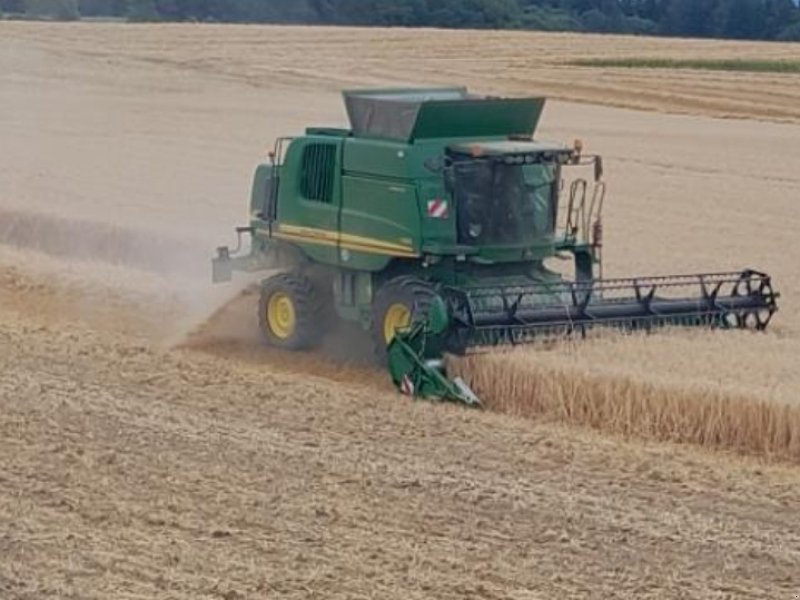 Mähdrescher typu John Deere T 560 HM, Gebrauchtmaschine v Bad Windsheim (Obrázok 1)