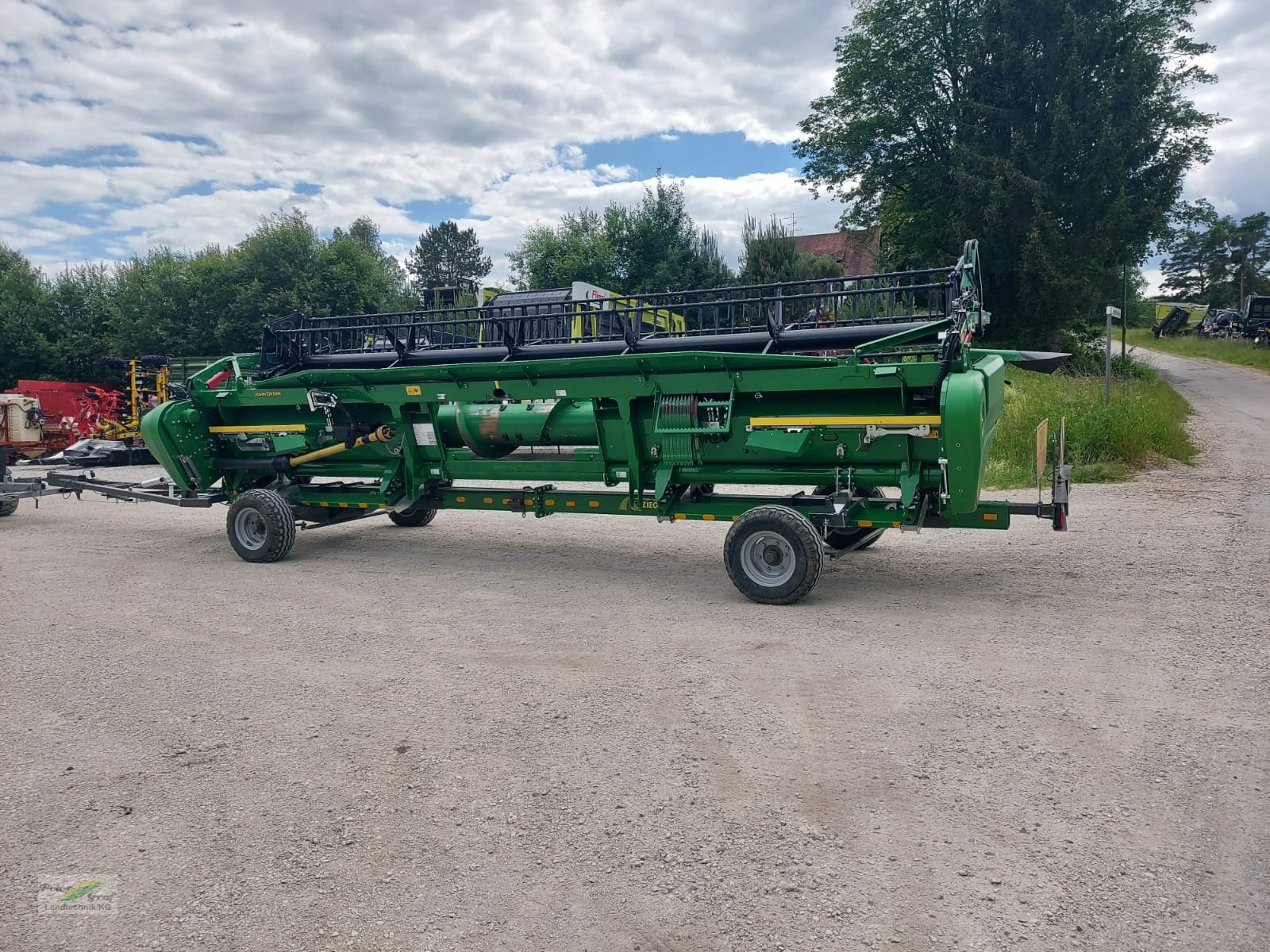 Mähdrescher del tipo John Deere T 560 i HM Demo, Gebrauchtmaschine en Pegnitz-Bronn (Imagen 15)