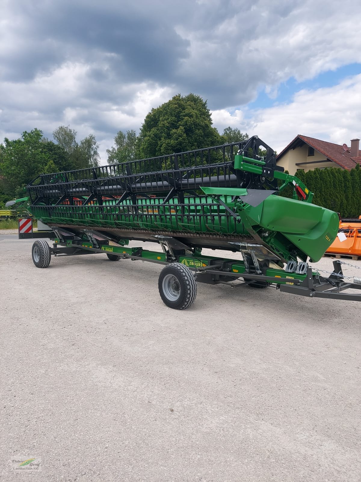 Mähdrescher des Typs John Deere T 560 i HM Demo, Gebrauchtmaschine in Pegnitz-Bronn (Bild 17)