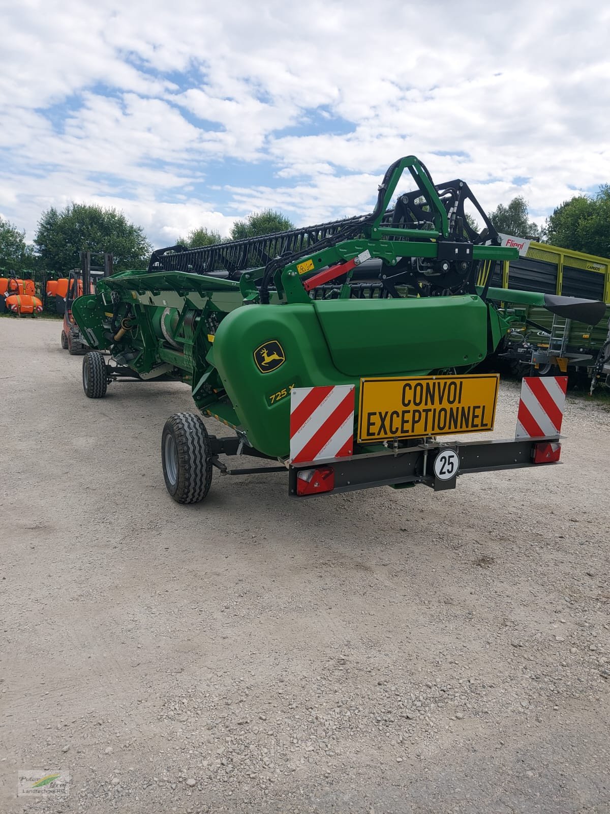 Mähdrescher del tipo John Deere T 560 i HM Demo, Gebrauchtmaschine In Pegnitz-Bronn (Immagine 19)