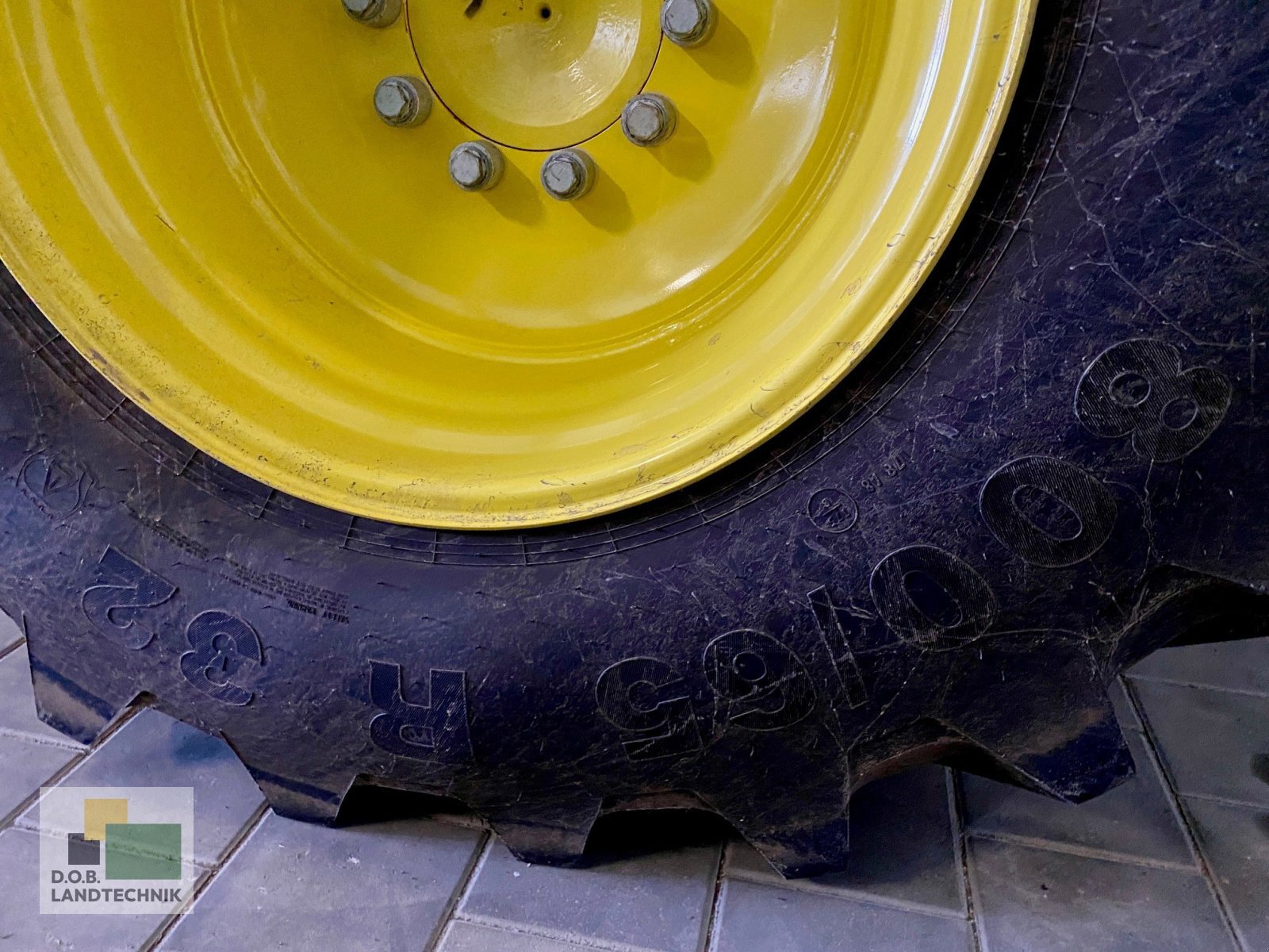 Mähdrescher van het type John Deere T 560 i, Gebrauchtmaschine in Lauterhofen (Foto 8)