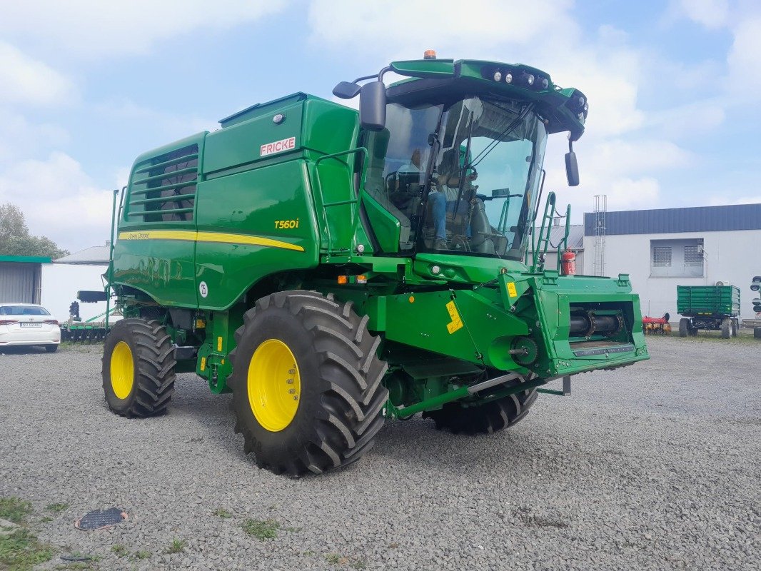 Mähdrescher des Typs John Deere T 560i, Neumaschine in Mrągowo (Bild 5)