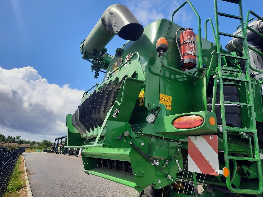 Mähdrescher от тип John Deere T 660 I HILLMASTER, Gebrauchtmaschine в CHEMAUDIN ET VAUX (Снимка 8)