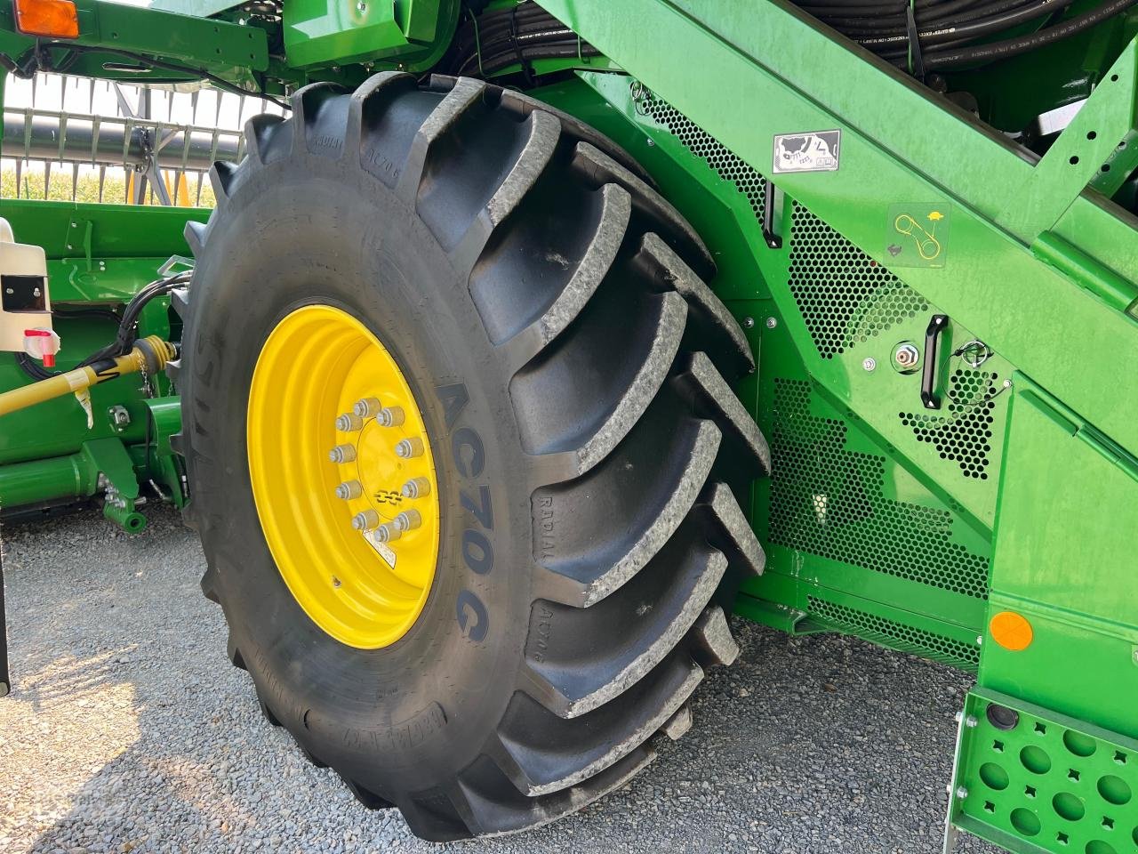 Mähdrescher del tipo John Deere T 660 i ProDrive, Gebrauchtmaschine en Prenzlau (Imagen 8)