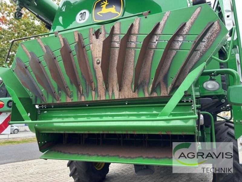 Mähdrescher van het type John Deere T 660 I, Gebrauchtmaschine in Meppen (Foto 12)